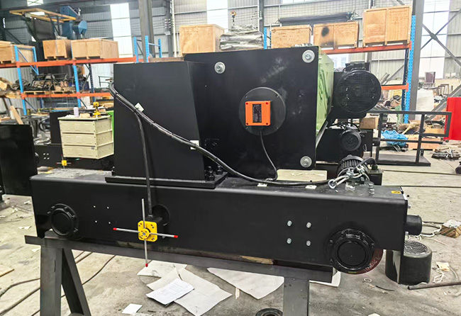 European Design Metallurgical Hoist